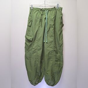 Urban Outfitters Green Cargo Pants with Drawstring